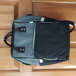 *🆕 AFBP Aeroflow Breast Pump Insulated Backpack, Stylish Black and Gray, NEW